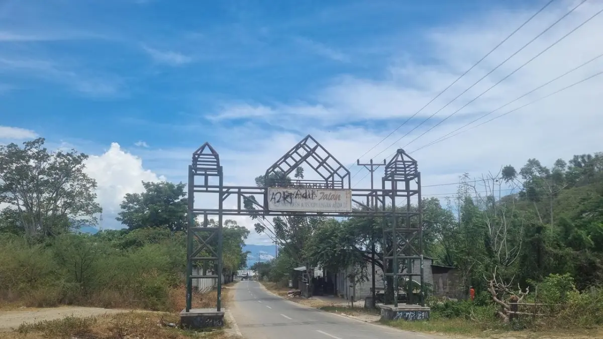 Gerbang batas kawasan Vatutela, Tondo, Palu, yang diusulkan dimekarkan untuk meningkatkan layanan publik. (FatahilahRadar Palu)