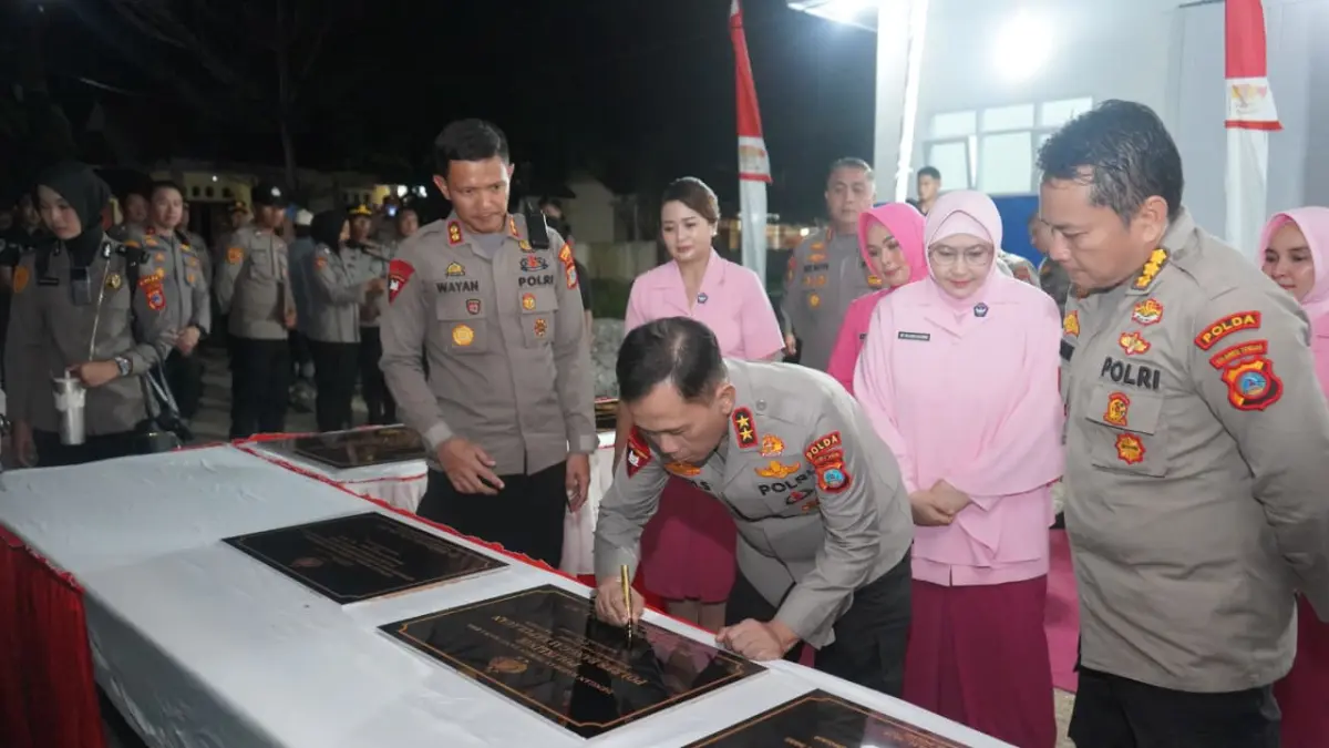 Kapolda Sulteng resmikan Gedung SPPG Polres Banggai sebagai dukungan peningkatan gizi generasi muda.