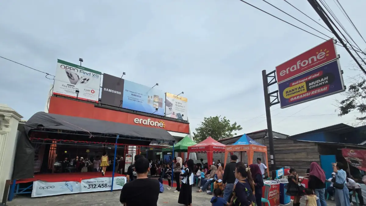 Suasana outlet erafone di Palu yang menjadi lokasi rangkaian Enam Fest 2026 selama enam hari. (Istimewa)