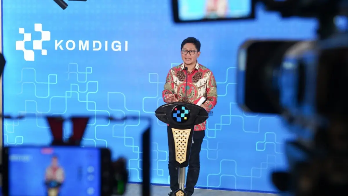 Direktur Pengembangan Ekosistem Digital Sonny Hendra Sudaryana memberikan keterangan kepada awak media di Kantor Kementerian Komdigi, Jakarta Pusat. FOTO: Ardi Widiyansah/Komdigi
