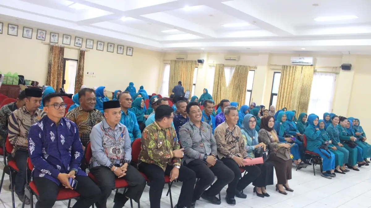 BERSIAP DILANTIK: Suasana persiapan pelantikan Tim Penggerak PKK tingkat Kecamatan di Kabupaten Parimo.(FOTO: ISTIMEWA/RADAR PALU).