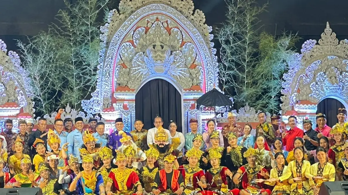 MENGHADIRI: Anggota DPRD Sulteng, Elisa Bunga Allo, menghadiri kegiatan Dharma Santi Perayaan  Hari Suci Nyepi Tahun Baru Saka 1948/2026  Masehi.(FOTO: HUMAS DPRD SULTENG/RADAR PALU). 
