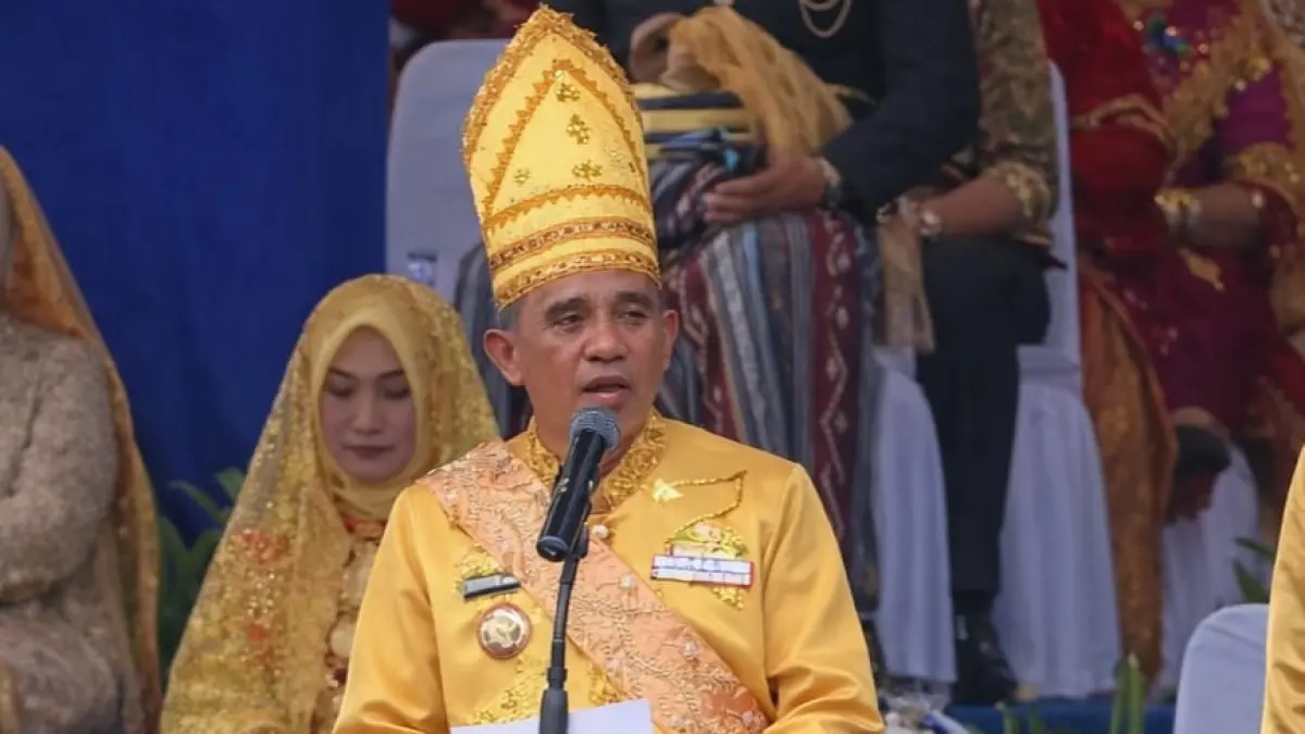 Gubernur Sulteng Anwar Hafid ajak seluruh elemen masyarakat bersatu bantu warga kurang mampu pada HUT ke-62 Sulawesi Tengah di Palu.