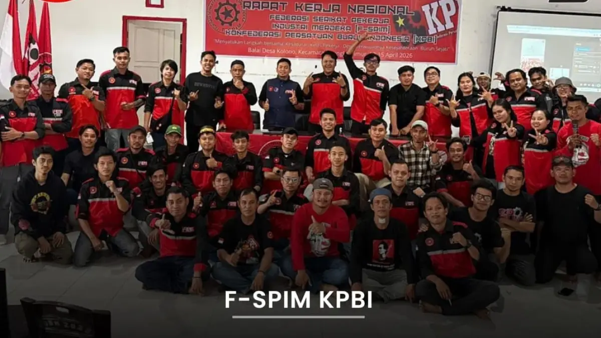 Ratusan buruh anggota FSPIM mengabadikan momen kebersamaan dalam Rakernas perdana di Bungku Timur. FOTO: DOK FSPIM