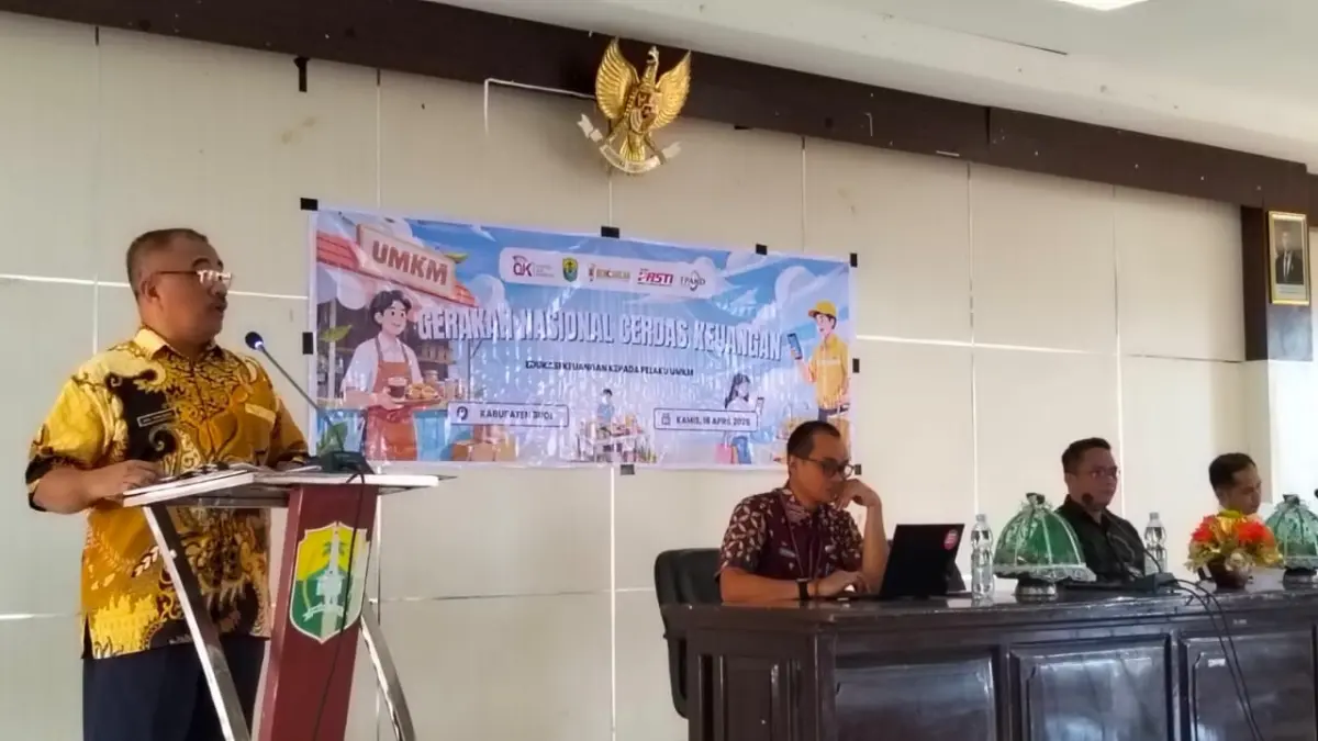 SAMBUTAN: Sekkab Buol, Moh. Yamin Rahim memberikan sambutan di kegiatan edukasi, Kamis (16/4/2026).(FOTO: DINAS KOMINFO BUOL/RADAR PALU).
