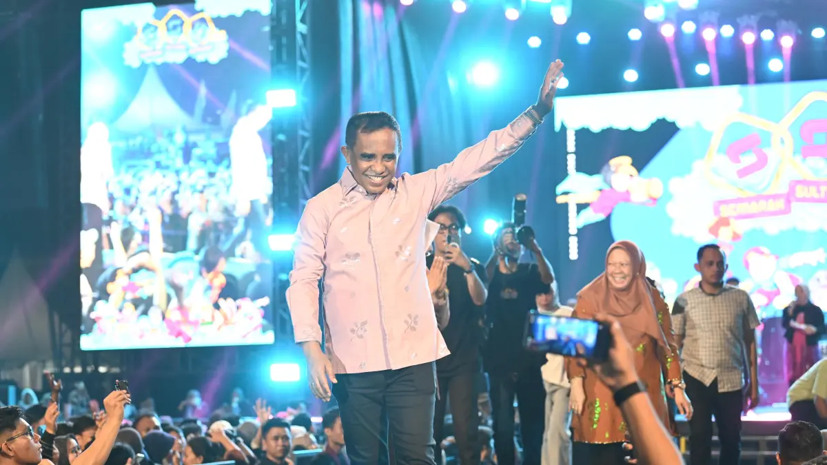 Gubernur Sulawesi Tengah, Anwar Hafid hadir menutup seluruh rangkaian Semarak Sulteng Nambaso memperingati HUT Sulteng Ke-62 