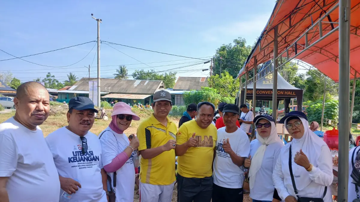 SOLID: Jajaran PB-IKIB dan PW-IKIB serta warga Buol terlihat kompak dan solid mengikuti kegiatan Jalan Sehat, Minggu (19/4/2026).(FOTO: ISTIMEWA/RADAR PALU).