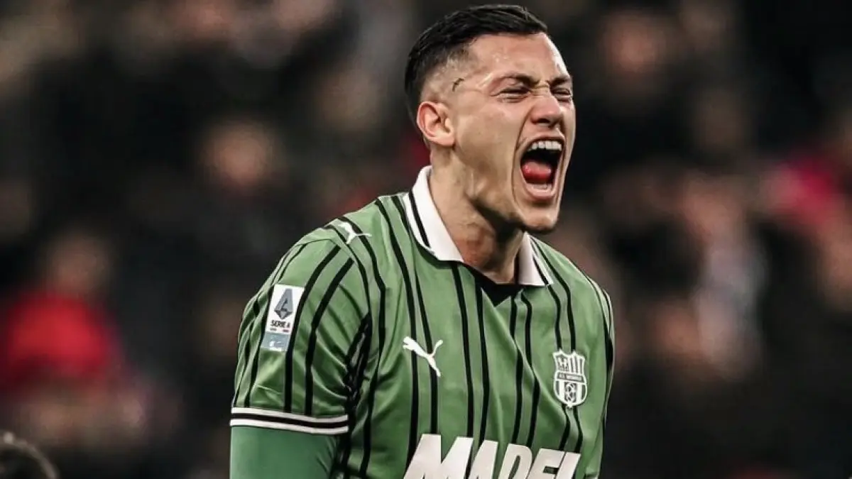 Persaingan Serie A 2025/2026 kian sengit jelang lima laga terakhir.(Twitter/@wallpassjournal)