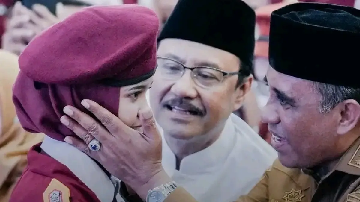 Mensos Saifullah Yusuf bersama Gubernur Anwar Hafid saat meninjau program Sekolah Rakyat di Sulawesi Tengah. Program ini disebut jadi contoh kolaborasi terbaik pusat dan daerah.(Dok PEMPROV SULTENG)