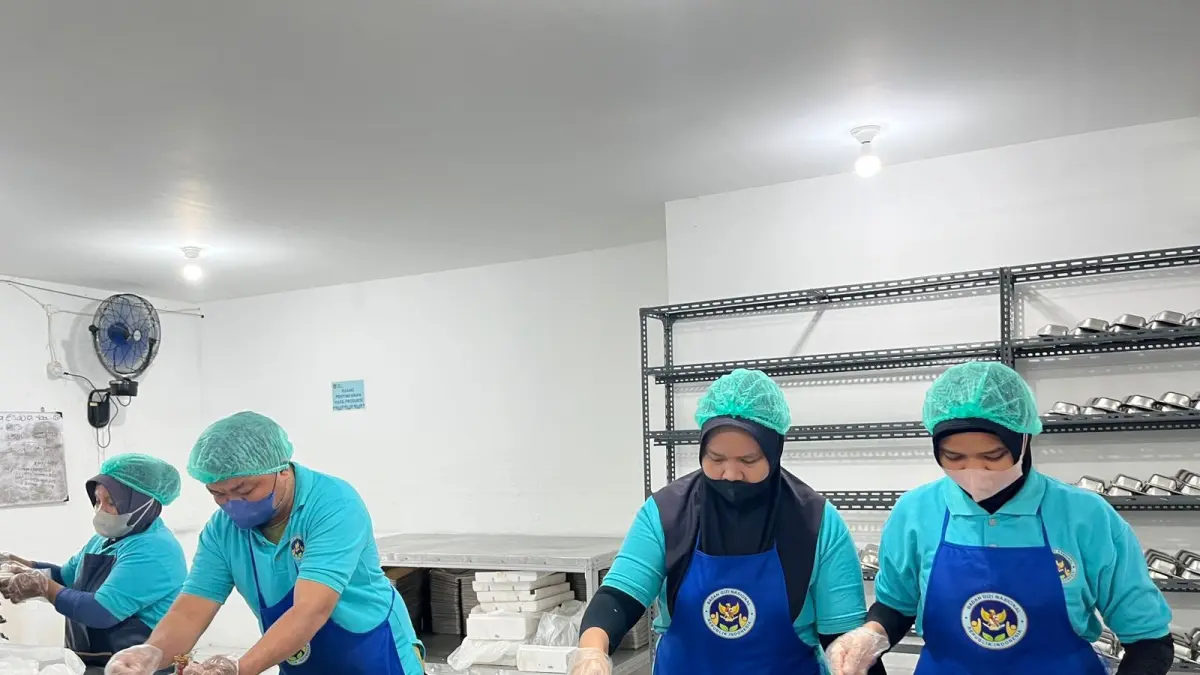DAPUR: Inilah dapur SPPG Jaya Abadi di Kabupaten Sigi.(FOTO: ANGEL SUMBARA/RADAR PALU).  