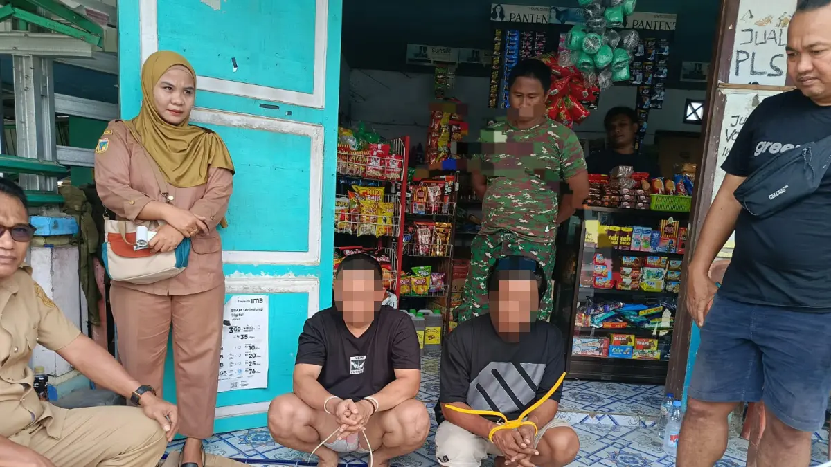 DITANGKAP: Polres Banggai menahan pengedar narkoba, termasuk dua oknum perangkat desa.(FOTO: NENDRA PRASETYA/RADAR PALU).