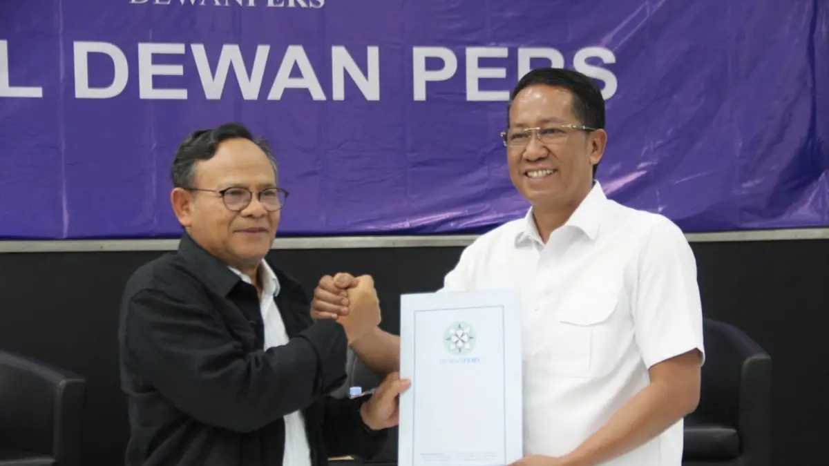 Menteri Hukum Supratman Andi Agtas dan Ketua Dewan Pers Komaruddin Hidayat berdiskusi soal perlindungan karya jurnalistik dalam revisi UU Hak Cipta di Gedung Dewan Pers, Jakarta, Kamis (23/4/2026).