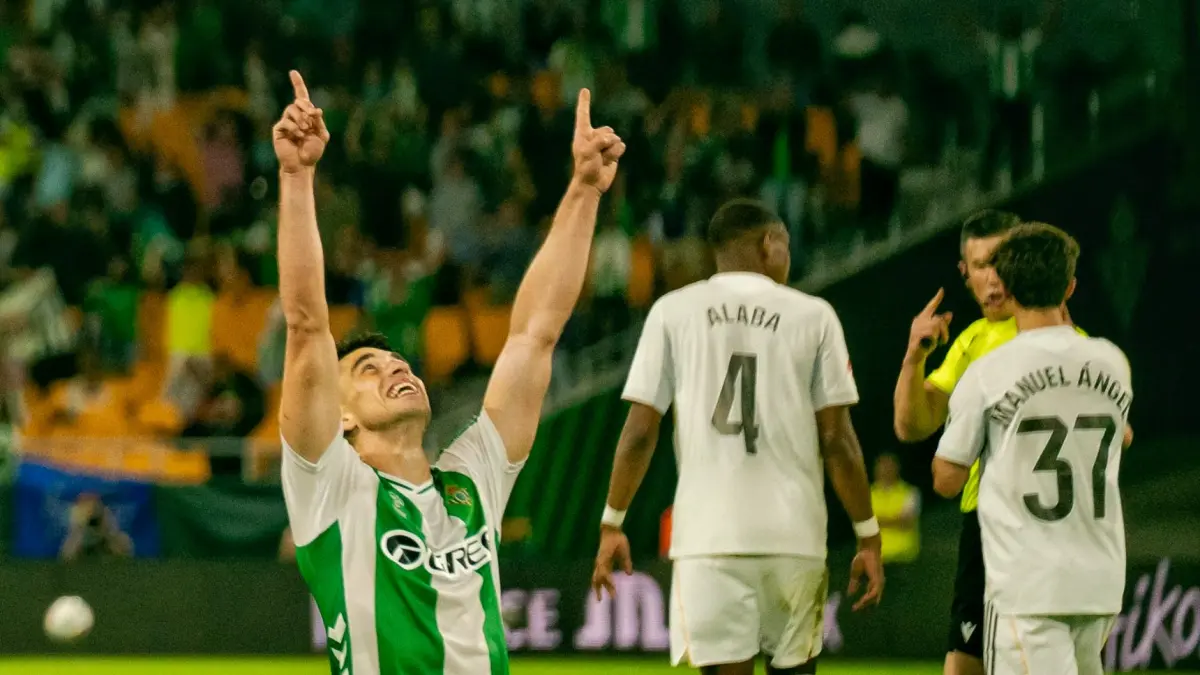 Real Madrid ditahan imbang Real Betis 1-1 pada lanjutan La Liga 2025/2026 di Stadion La Cartuja, Sabtu (25/4/2026).(Twitter/@RealBetis)