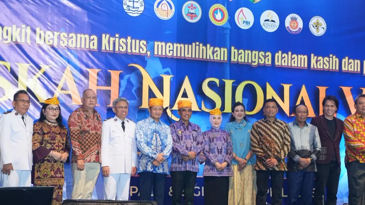 Gubernur Sulawesi Tengah Anwar Hafid menghadiri penutupan Paskah Nasional di Sigi dan menegaskan pentingnya persatuan.