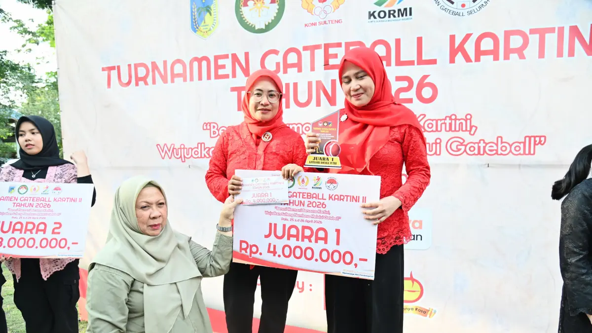 Reny Lamadjido saat menutup Turnamen Gateball Kartini 2026 di Palu, dorong perempuan berani tampil di ruang publik.(Ro. Adpim Sulteng)