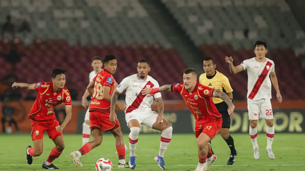 Persis Solo menelan kekalahan telak 0-4 dari Persija Jakarta pada pekan ke-30 BRI Super League 2025/26 di Stadion Utama Gelora Bung Karno, Senin (27/4) malam.(Twitter/@persisofficial)