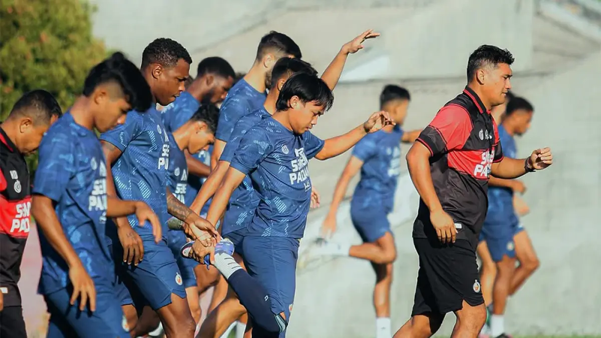 Semen Padang FC akan menjamu Madura United FC pada pekan ke-30 BRI Super League 2025/2026 di Stadion Haji Agus Salim, Rabu (29/4) pukul 15.30 WIB.(ileague.id)
