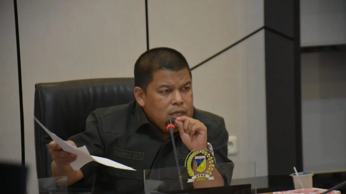 Komisi III DPRD Sulteng menilai izin tambang di kawasan karst Banggai Kepulauan berpotensi merusak lingkungan dan habitat endemik.