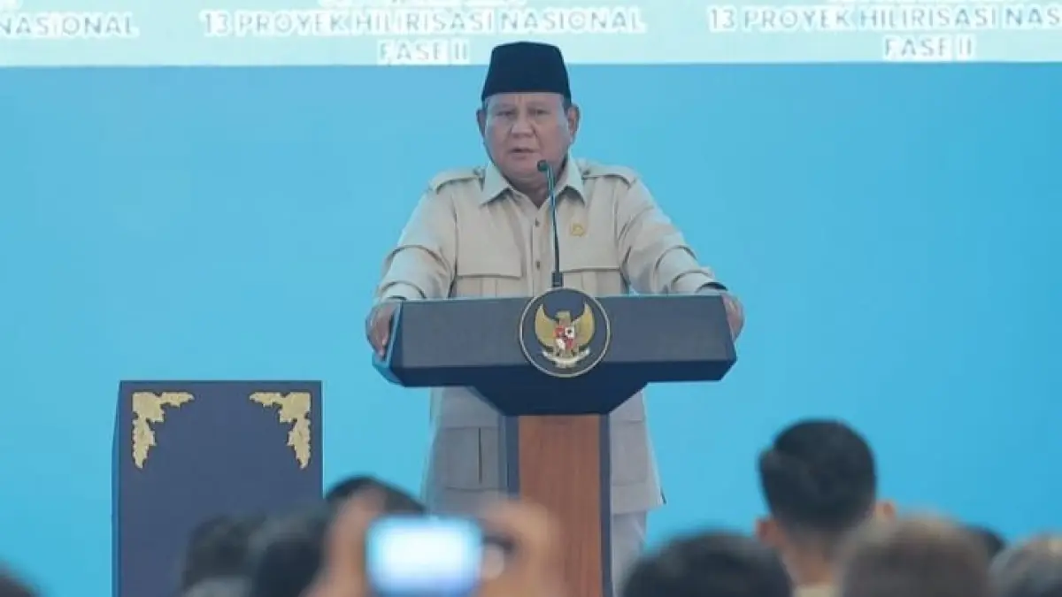 Presiden Prabowo Subianto saat groundbreaking proyek hilirisasi Rp116 triliun di Cilacap.