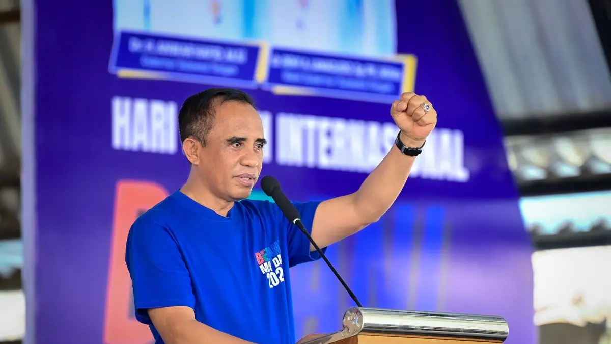 Anwar Hafid dorong dialog buruh dan jaminan sosial melalui program&nbsp;BERANI pada May Day 2026 di Palu.(Ro. Adpim Sulteng)