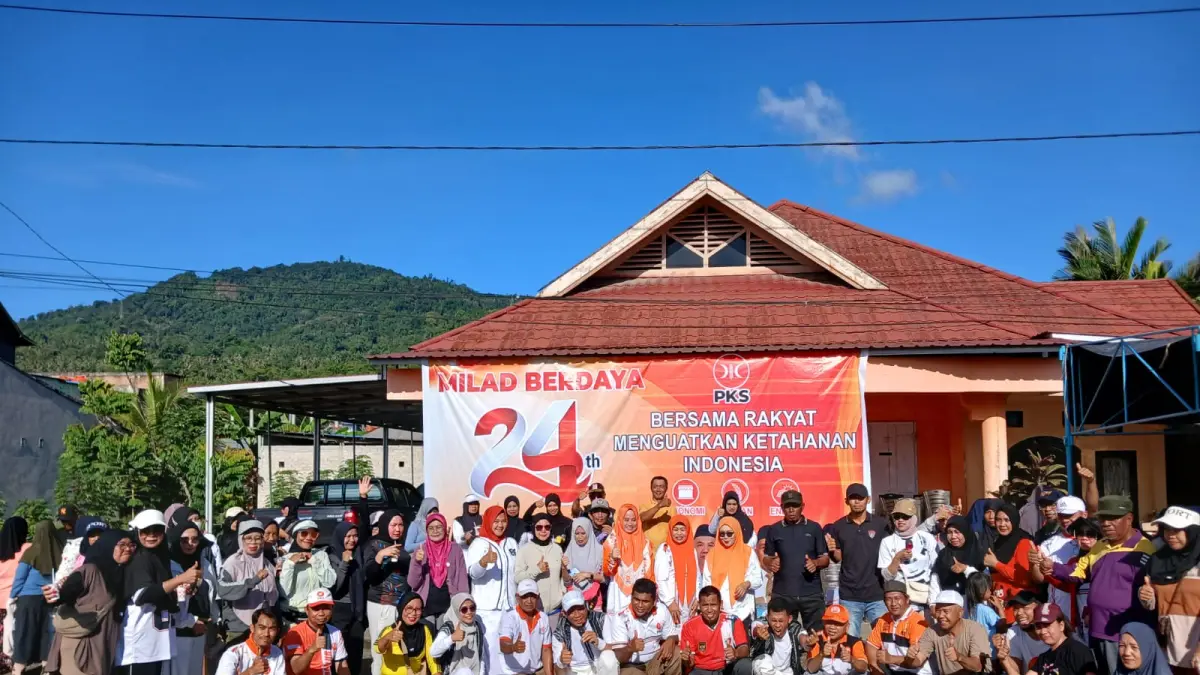 MILAD PKS: Acara Milad PKS ke 26, dilaksanakan di depan Sekretariat PKS Kabupaten Morowali di Desa Matansala, Kecamatan Bungku Tengah,  Ahad (3/5/2026).(FOTO: SUPRIYONO/RADAR PALU).