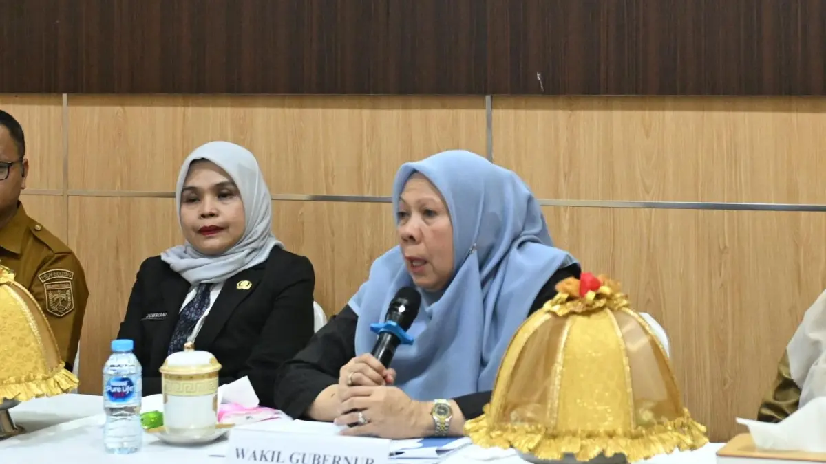Reny Lamadjido pastikan layanan poli di RS Undata Palu tetap buka setiap Sabtu.(Dok Pemprov Sulteng)