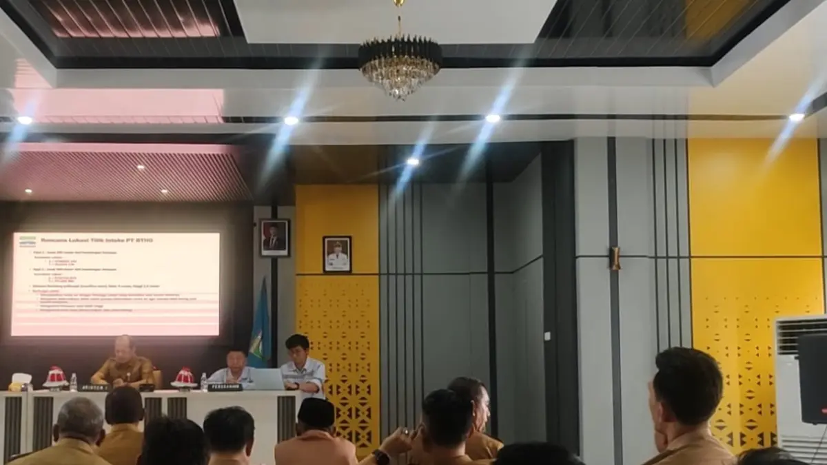 SOSIALISASI: Pemkab Morowali, menggelar sosialisasi rencana pemanfaatan air Sungai Karaupa oleh PT. IHIP.(FOTO: SUPRIYONO/RADAR PALU).
