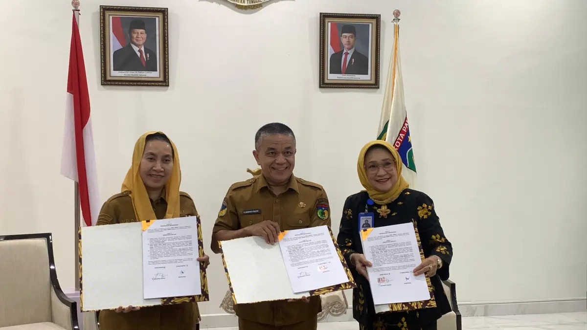 Penandatanganan Kesepakatan Bersama yang dilakukan oleh Direktur Utama PT. Bank Sulteng Hj. Ramiyatie, S.E pada Selasa (5/5/2026).(Rina Abd Halik)