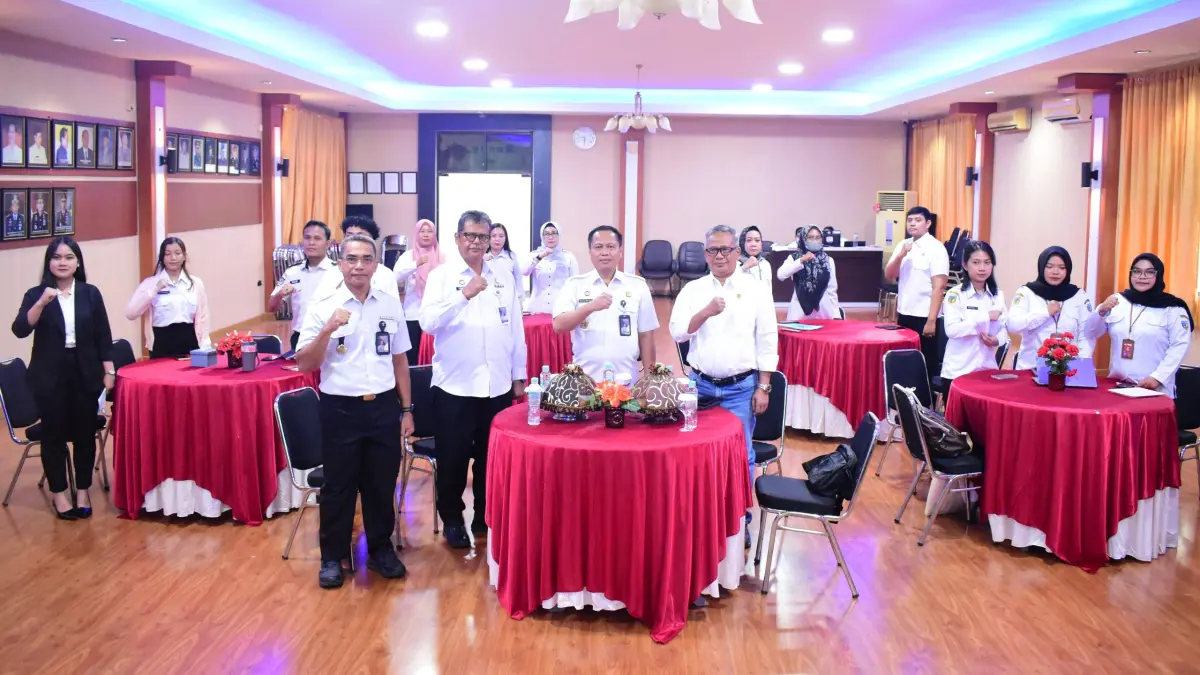 Penguatan Kapasitas Analis Kebijakan di Wilayah Tahun 2026 yang dilaksanakan secara hybrid dan dipusatkan di Ruang Garuda Kemenkum Sulteng, Rabu (5/5/2026).