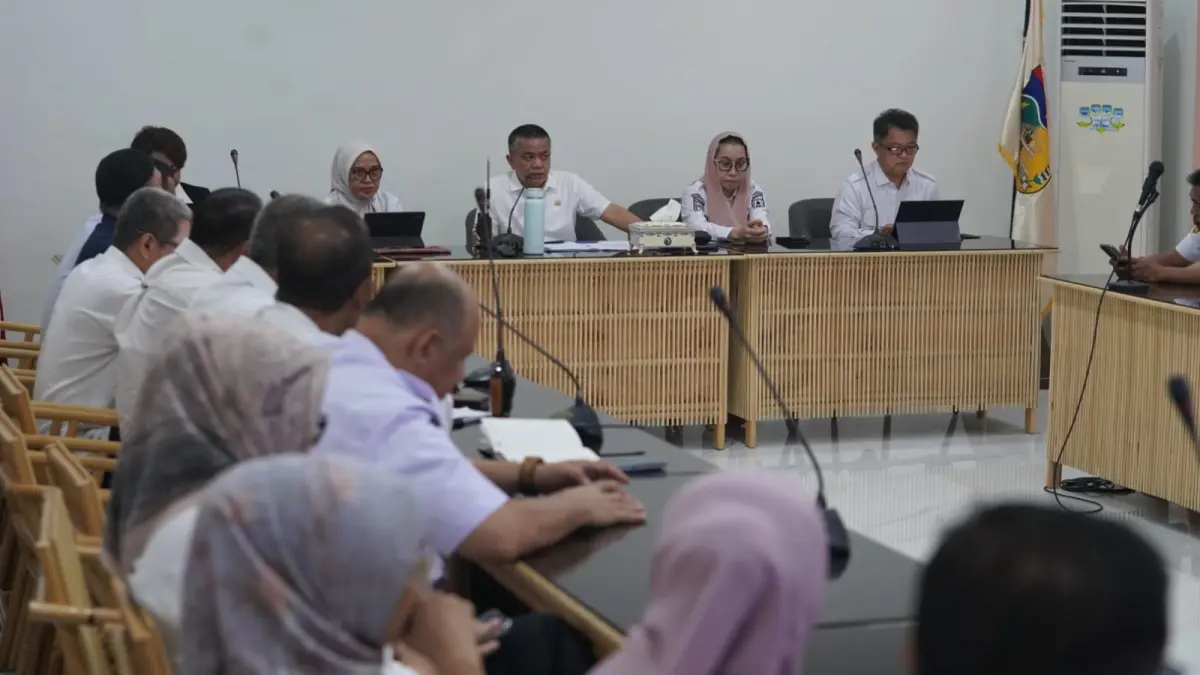 Pelaksanaan High Level Meeting TP2DD yang dipimpin langsung Wali Kota Palu, H. Hadianto Rasyid, SE terkait pemanfaatan layanan jasa perbankan di lingkup Pemerintah Kota Palu, Rabu (06/05/2026).(Dok Humas Pemkot)