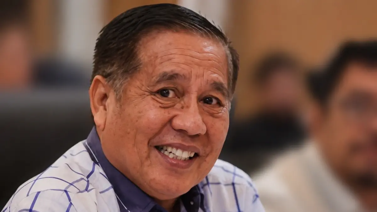 Anggota Komisi III DPRD Sulteng Marthen Tibe menjelaskan kunjungan ke DPRD Kaltim dipimpin&nbsp;Wakil Ketua I DPRD Sulteng Hj Arnila H Moh Ali,&nbsp; untuk studi komparasi Perda Jalan Tambang. (Istimewa/Radar Palu)