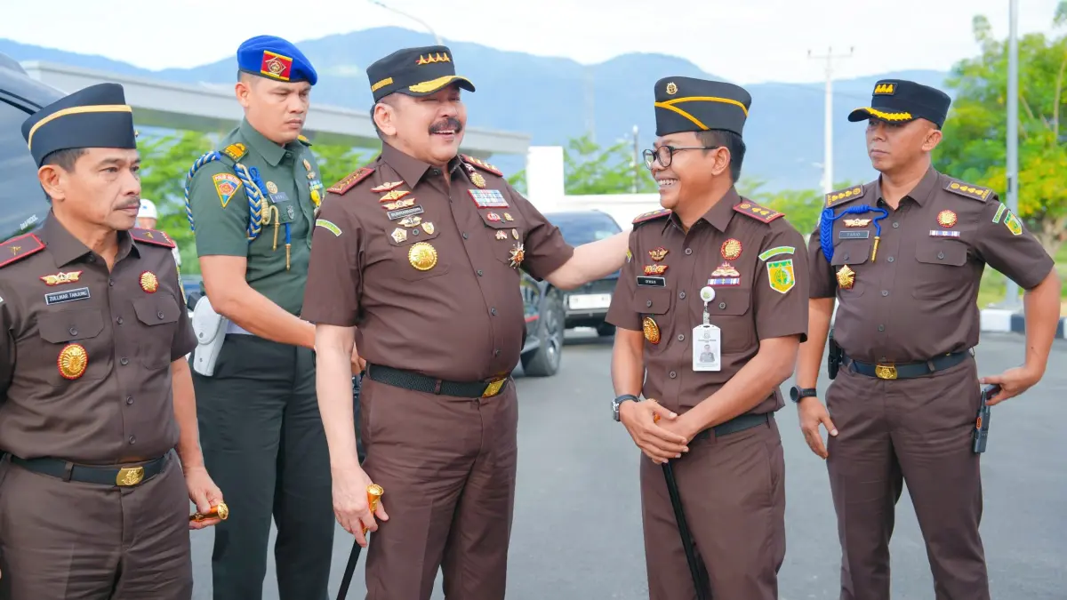 Jaksa Agung Republik Indonesia ST Burhanuddin saat melakukan kunjungan kerja ke Kejaksaan Negeri Sigi, Kamis (7/5). (Penkum Kejati Sulteng)