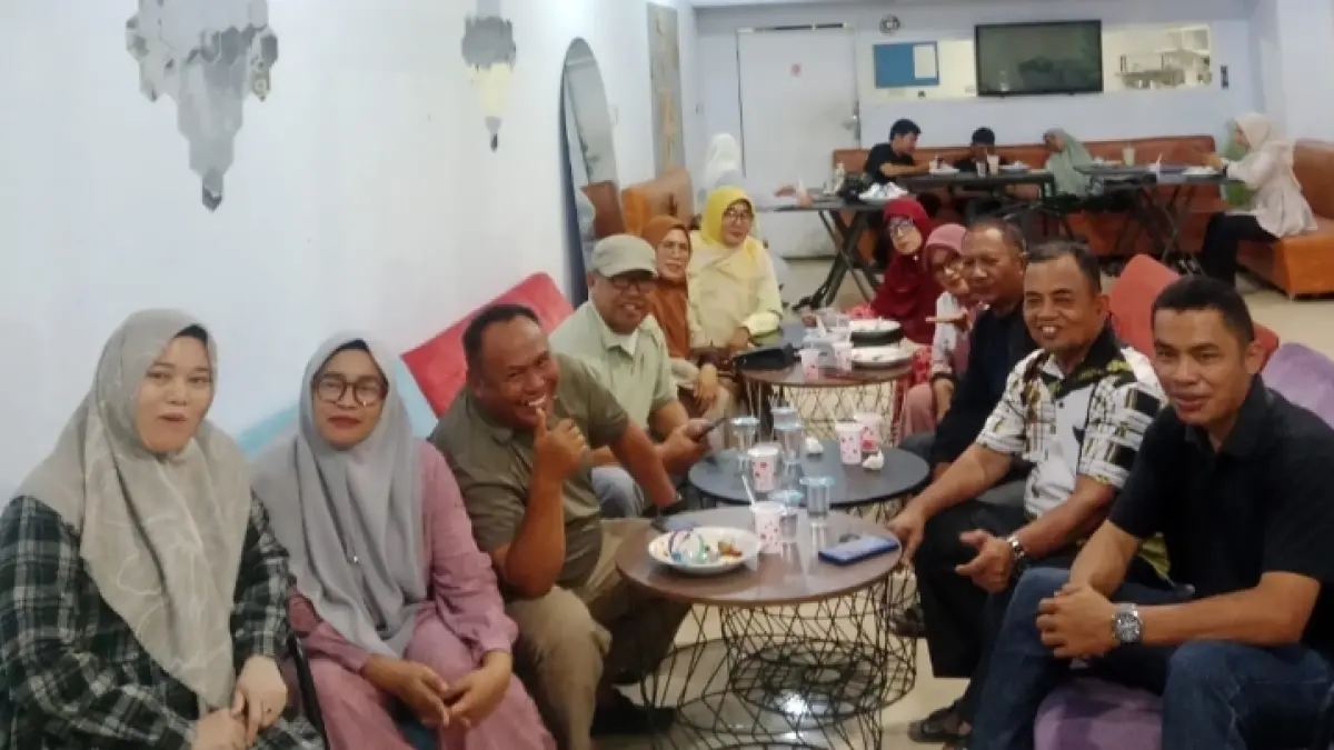 BERSAMA: Warga Buol, saat bersama di Kota Palu.(FOTO: ISTIMEWA/RADAR PALU). 