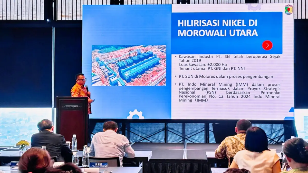 PEMBICARA: Bupati Morut Delis Julkarson Hehi, menjadi pembicara dalam forum bisnis internasional yang digelar Chindo Business Center di Park Hyatt Jakarta, Sabtu (9/5/2026). (FOTO: ISTIMEWA/RADAR PALU)