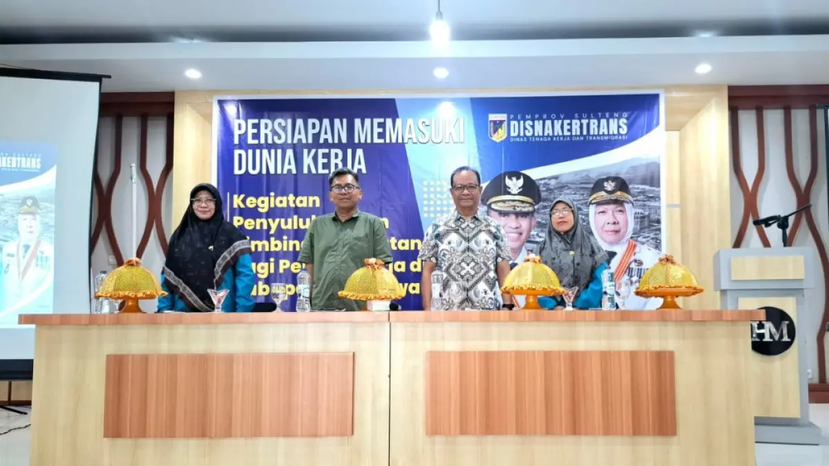 PENYULUHAN: Dinas Nakertrans Sulteng menggelar kegiatan penyuluhan dan bimbingan jabatan bagi pencari kerja di Kabupaten Morowali, Jumat &nbsp;(8/5/2026).(FOTO: SUPRIYONO/RADAR PALU).