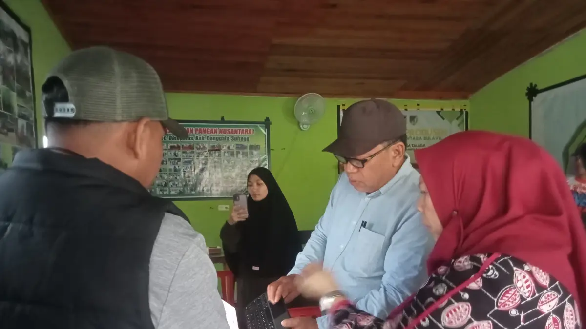 Wakil Gubernur Sulawesi Tengah dr. Renny Lamadjido meninjau langsung Kawasan Pangan Nusantara (KPN) Talaga di Kecamatan Dampelas, Donggala, Minggu (10/5).