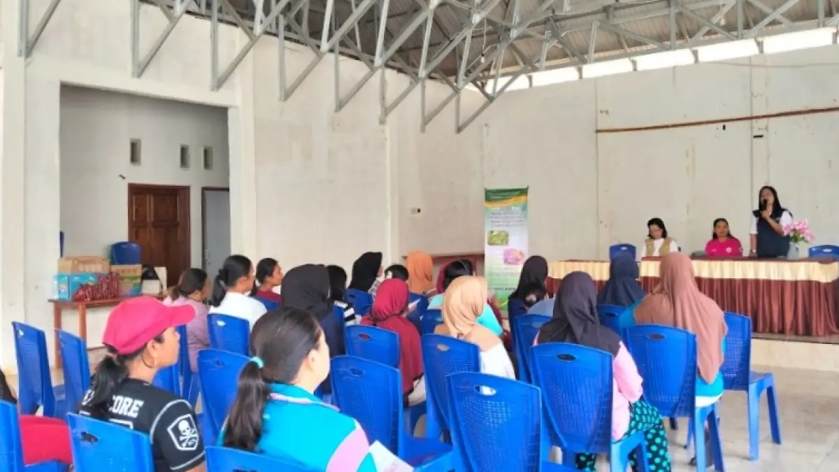 Pengabdian masyarakat di Desa Pinedapa, Kecamatan Poso Pesisir, Rabu (6/5/2026).