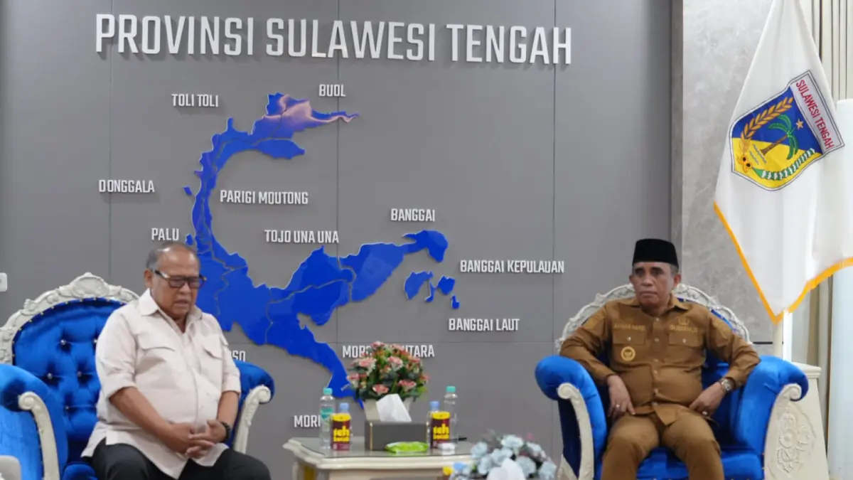 BERTEMU: Ketua DPRD Sultemng Moh. Arus Abd Karim bertemu Gubernur Sulteng H. Anwar Hafid, membahas dana bagi hasil, Selasa (12/5/2026).(FOTO: HUMAS DPRD SULTENG/RADAR PALU). 