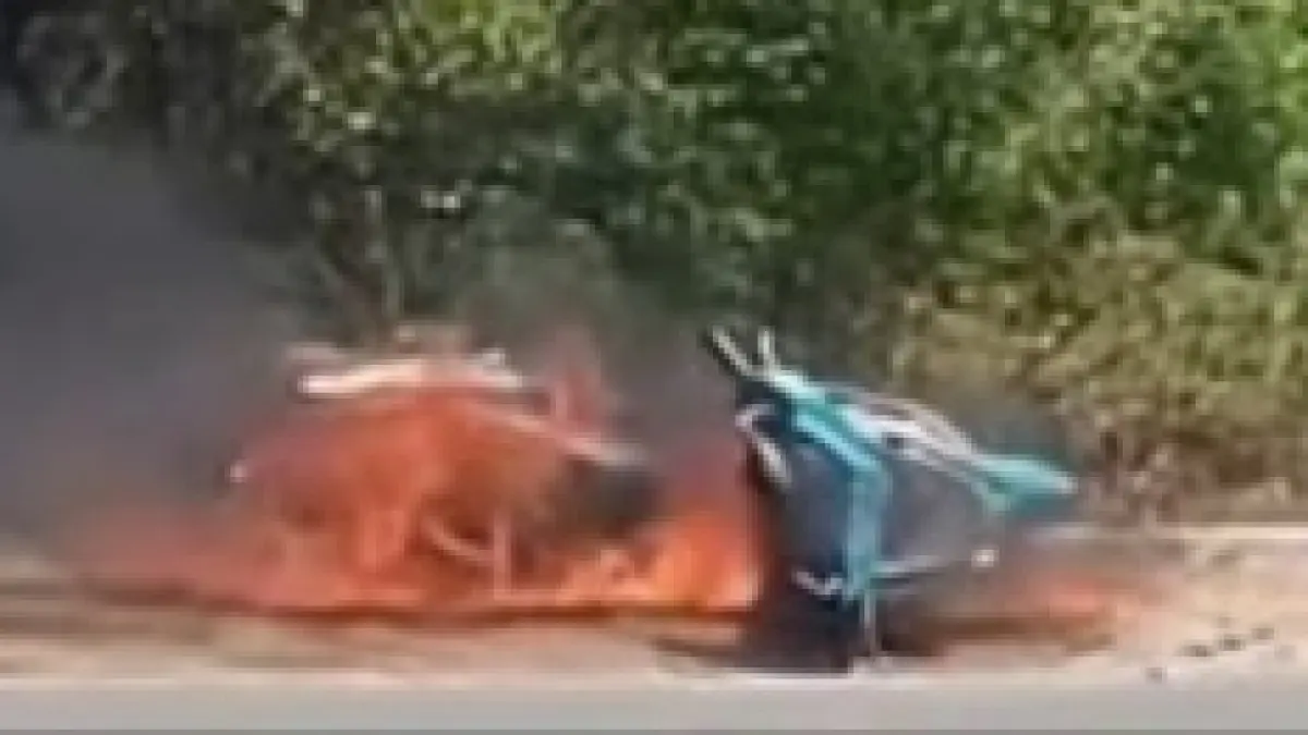 Sepeda motor yang diduga digunakan pelaku percobaan pencurian tabung gas terbakar di pinggir Jalan L. Gadi, kawasan pertigaan Terminal Mamboro, Kota Palu, Selasa (12/5/2026).