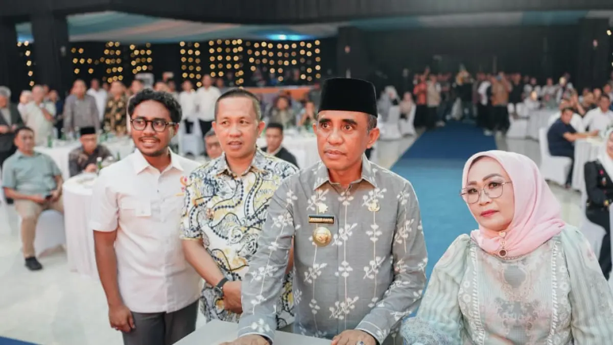 Gubernur Sulawesi Tengah Anwar Hafid meluncurkan logo, maskot, dan jingle Porprov Sulteng 2026 di Morowali. Maskot “Si Jonga” menjadi simbol semangat atlet Sulawesi Tengah. (RO. Adpim Sulteng)
