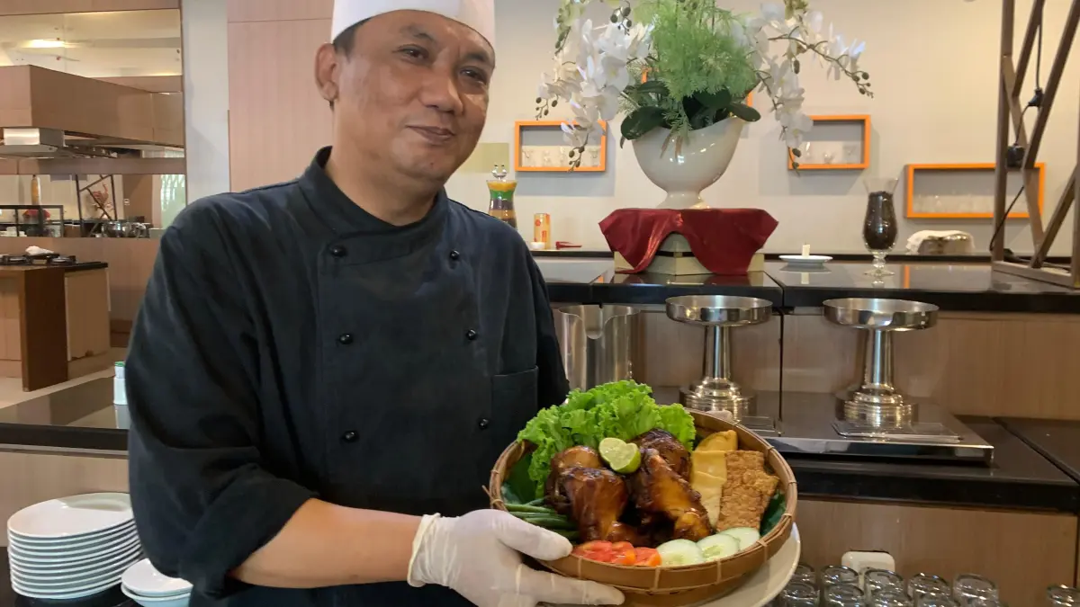 Promo yang mengangkat warisan rasa nusantara melalui menu Ayam Goreng Mohat.