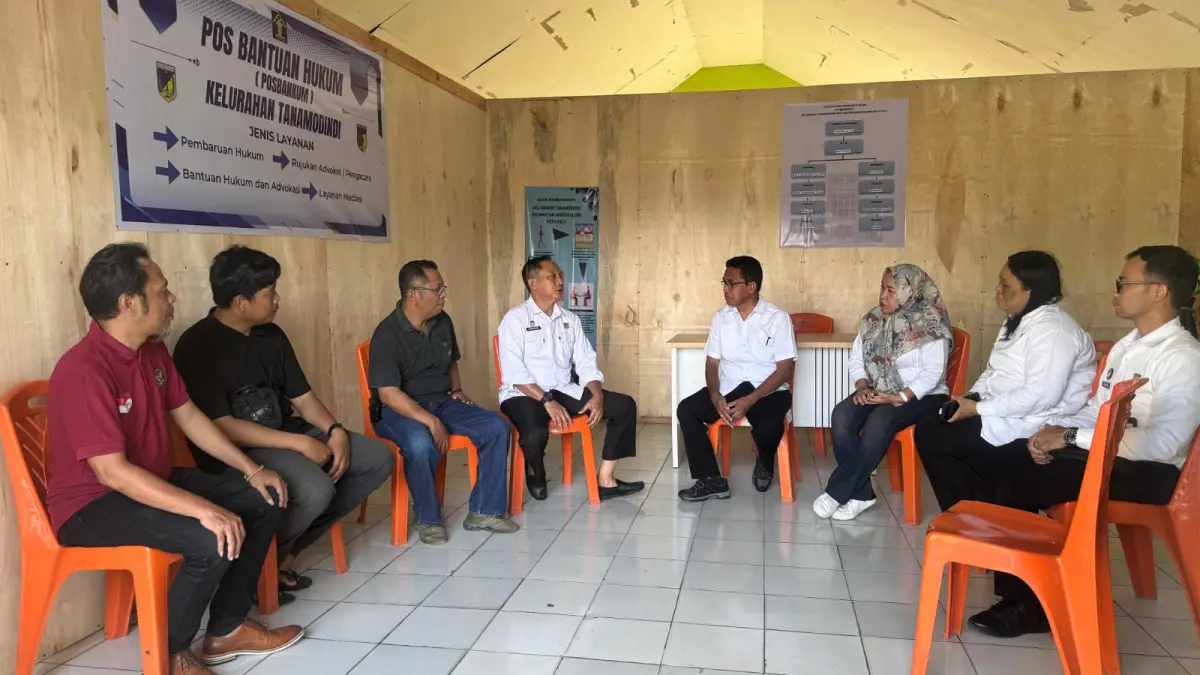 Pembinaan Pos Bantuan Hukum (Posbankum) di Kelurahan Tanamodindi, Kecamatan Mantikulore, Kota Palu, Rabu (13/5/2026).