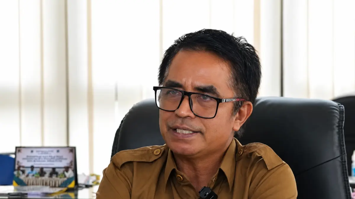 Kepala Dinas Pendidikan dan Kebudayaan Kota Palu, Hardi, menyebut guru non-ASN tetap bisa mengajar pada 2026. Kepastian itu diberikan melalui surat edaran Kemendikdasmen.