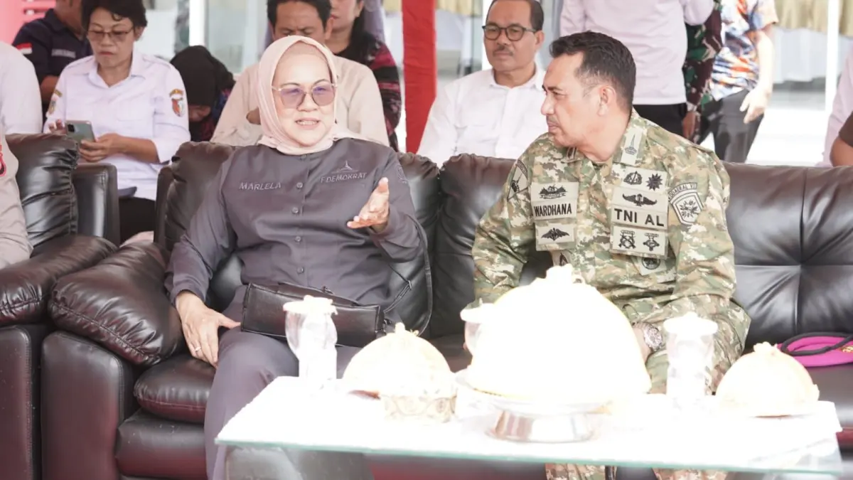 MENGHADIRI: Anggota DPRD Sulteng Hj. Marlela, bersama Dan Lanal TNI-AL Kolonel Marinir Ali Wardhana, saat launching Koperasi Merah Putih di Kabupaten Sigi, Sabtu (16/5/2026).(FOTO: HUMAS DPRD SULTENG/RADAR PALU).