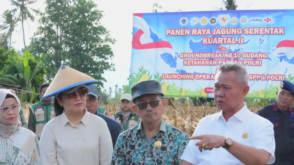 PANEN RAYA: Waket Komisi I DPRD Sulteng  Ir. Elisa Bunga Allo, MM, menghadiri kegiatan panen raya jagung serentak kuartal II tahun 2026,  di Desa Loru, Kecamatan Sigi Biromaru, Kabupaten Sigi, Sabtu (16/5/2026).(FOTO: HUMAS DPRD SULTENG/RADAR PALU).