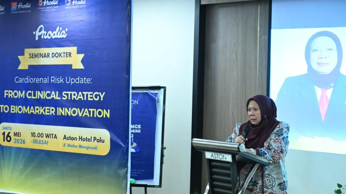 Wakil Gubernur Sulawesi Tengah Reny A. Lamadjido memberi motivasi kepada dokter muda di seminar kesehatan di Palu.(Ro. Adpim Sulteng)