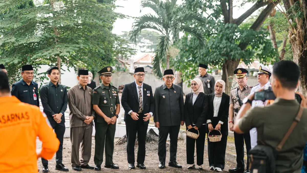 KEBANGKITAN: Wabup Banggai Furqanuddin Masulili, memimpin peringatan Hari Kebangkitan Nasional, Rabu (20/5/2026).(FOTO: NENDRA PRASETYA/RADAR PALU). 