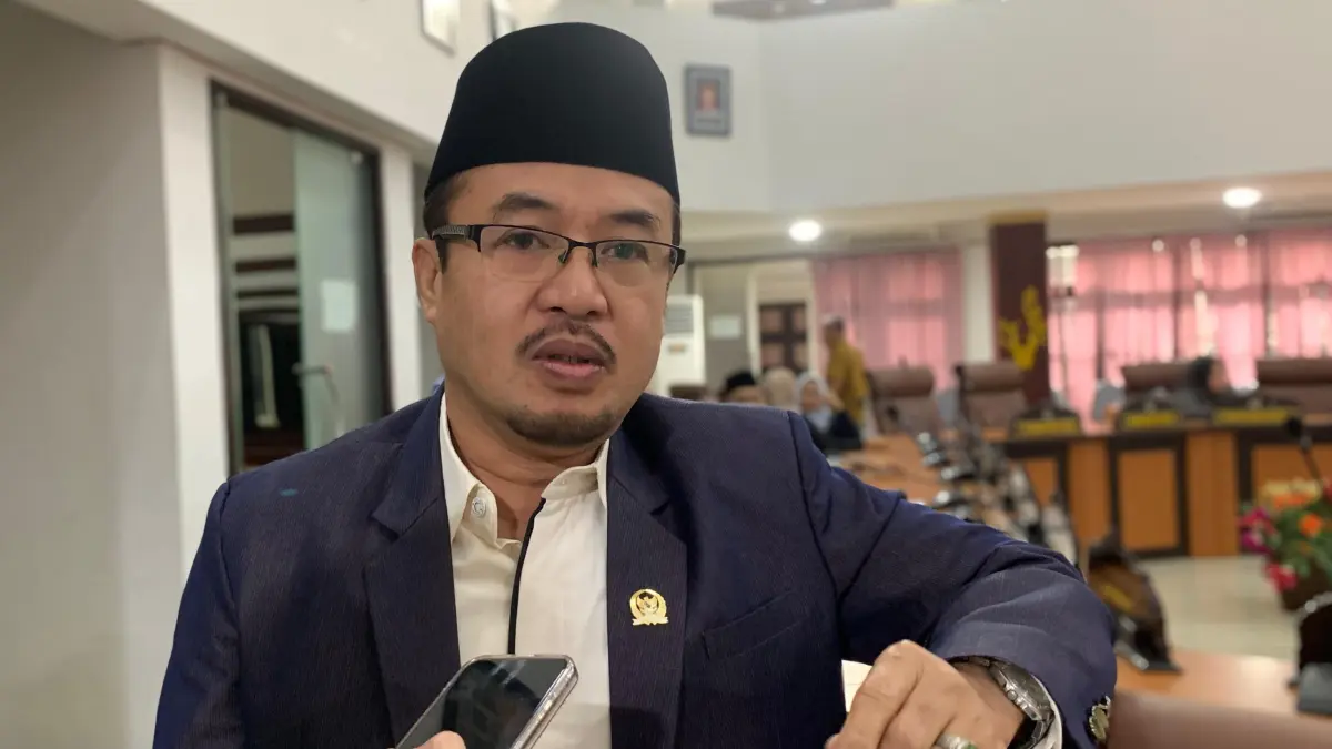 Ketua BK DPRD Kota Palu Sucipto menyampaikan pandangan tentang semangat Hari Kebangkitan Nasional.(Annisa Wibdy/Radar palu)
