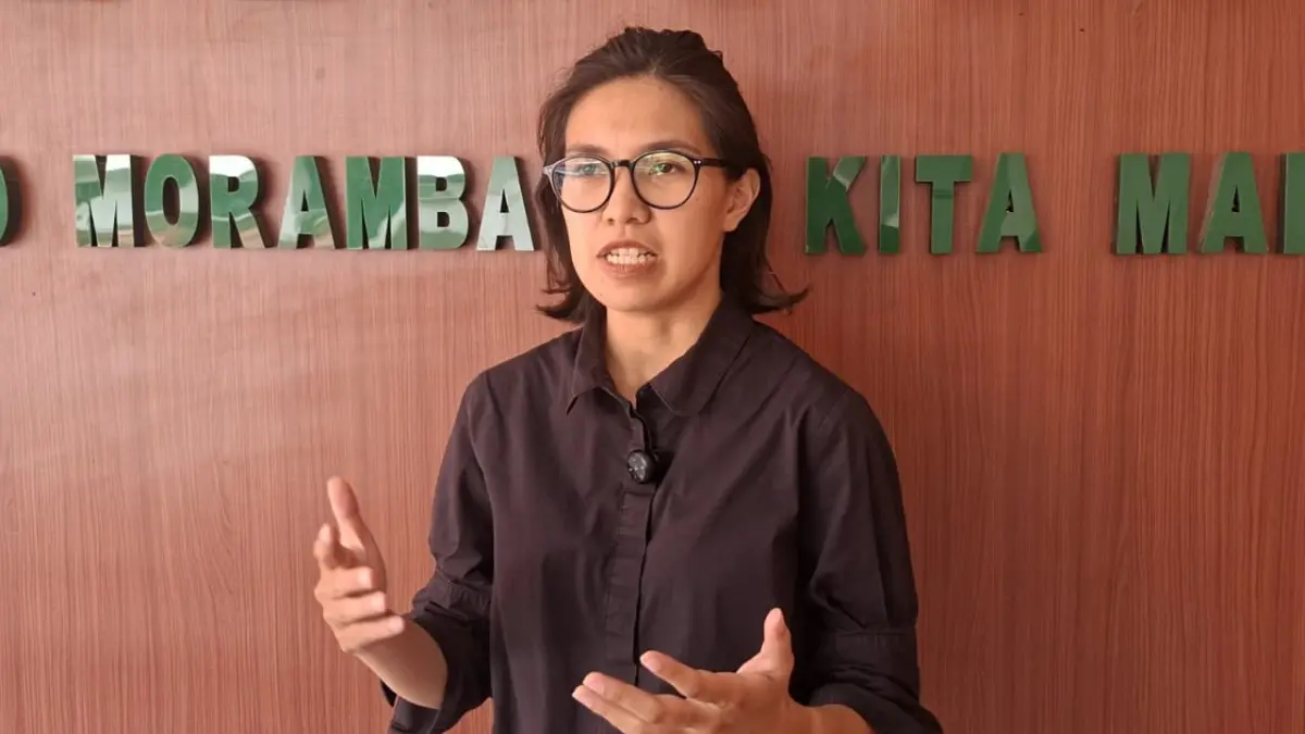 Salah seorang juru bahasa isyarat (JBI) Kota Palu, Kania (Annisa Tri Yusnida)