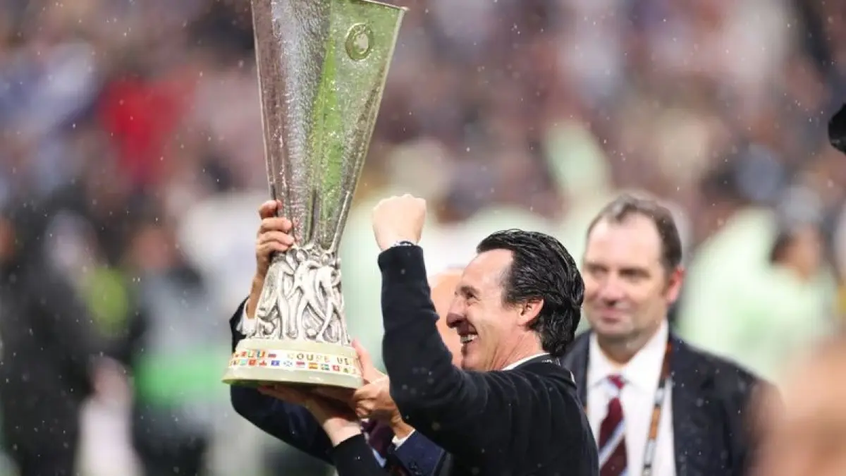 Pelatih Aston Villa, Unai Emery, mengaku sangat bangga setelah berhasil membawa timnya menjuarai UEFA Europa League 2025/2026.(avfc.co.uk)